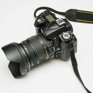 Professional DSLR Camera with 24.1MP Sensor & Full HD Video